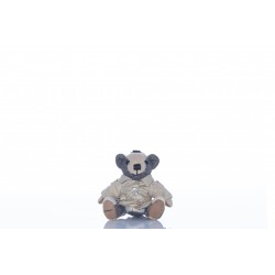 BURBERRY THOMAS BEAR CHARM IN TRENCH COAT