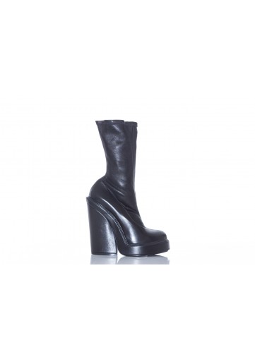 GIVENCHY LOOK BOOK PLATFORM BOOT 105 IN STRETCH NAPPA LEATHER