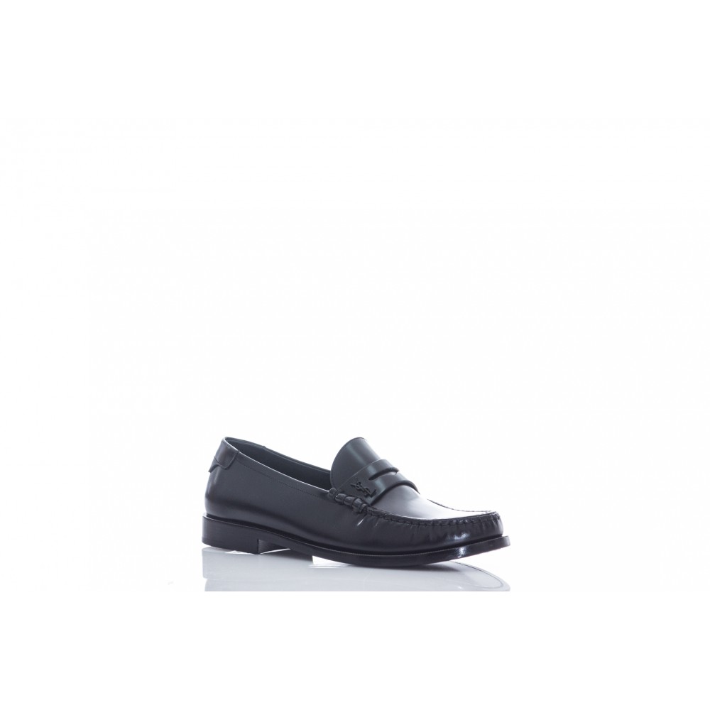 Chaussures Mocassins Yves Saint Laurent Mocassins \u201eLe Loafer Monogram Penny Slippers\u201c blanc 