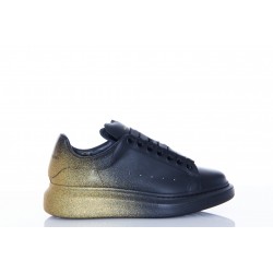 ALEXANDER MCQUEEN WOMEN'S OVERSIZED SNEAKER