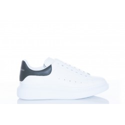 ALEXANDER MCQUEEN MEN'S OVERSIZED SNEAKER