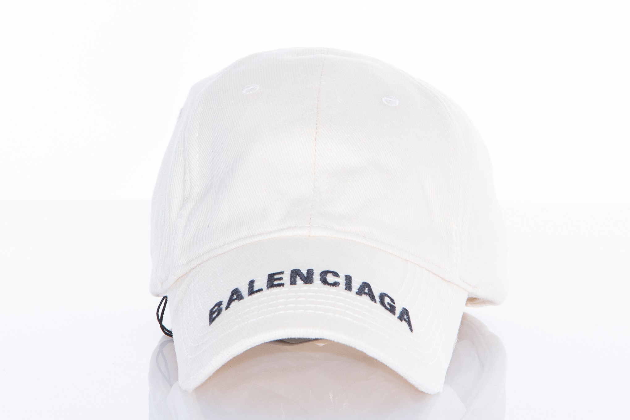 Cap Balenciaga White size S International in Cotton  23716006