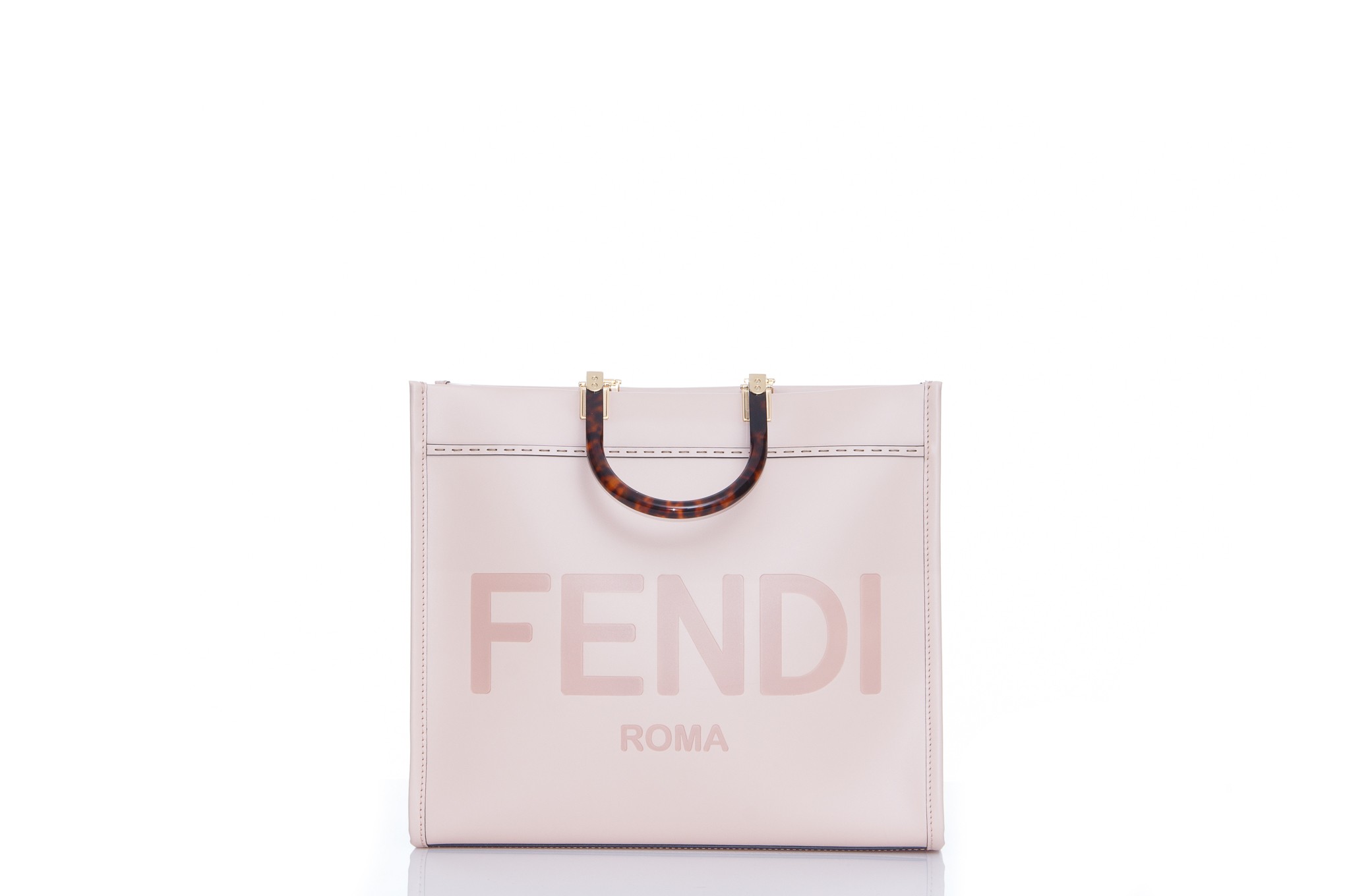 All the Beautiful Bags From Fendi's Spring 2021 Runway Show - PurseBlog |  Bags, Pink bags outfit, Beautiful bags