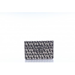 POUCH LOGO