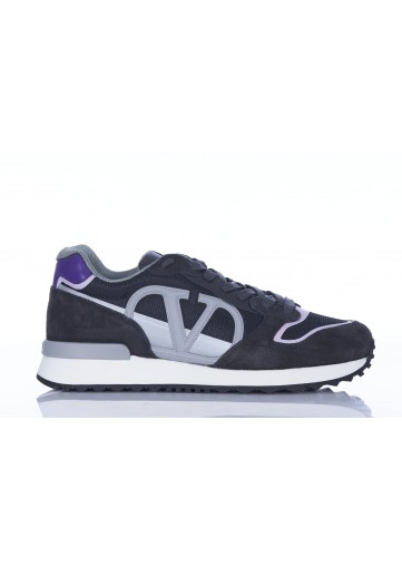 SNEAKER V LOGO