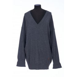 ICONIC MERINO KNIT V NECK JUMPER