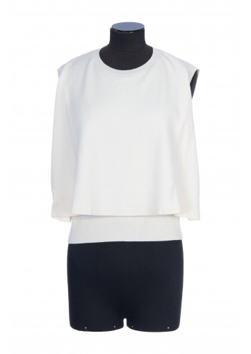 SLEEVELESS SWEATER