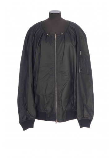 GATHERED BOMBER