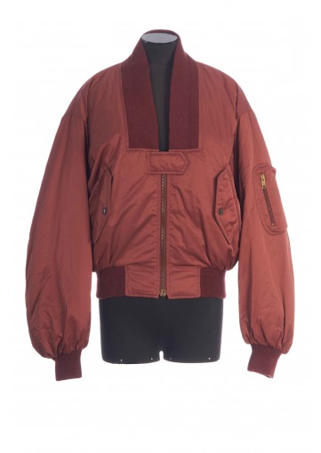 VESTE