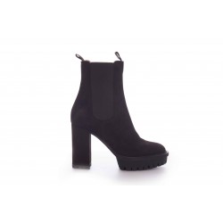 BARRY BOOTIE
