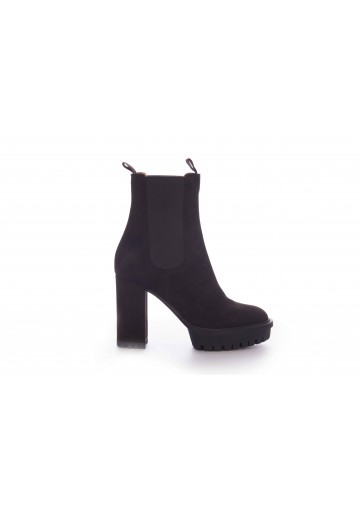 BARRY BOOTIE